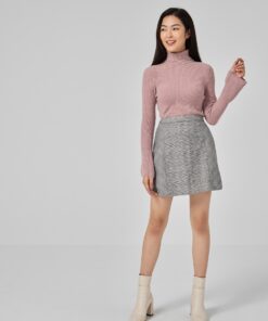 Chân váy nữ đính cúc trang trí